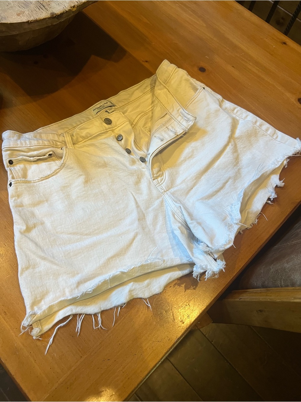 Abercrombie & Fitch Curvy White Frayed Denim Shorts